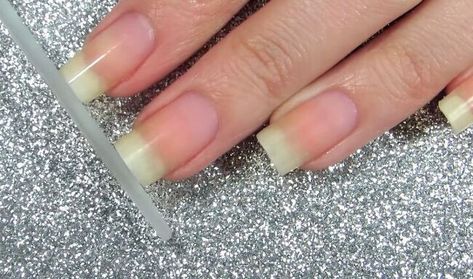 How To Stop Nails From Peeling, Peeling Nails Remedy, Peeling Fingernails, Best Cuticle Oil, Plaid Nail Designs, Nail Remedies, Peeling Nails, Nail Problems, Weak Nails