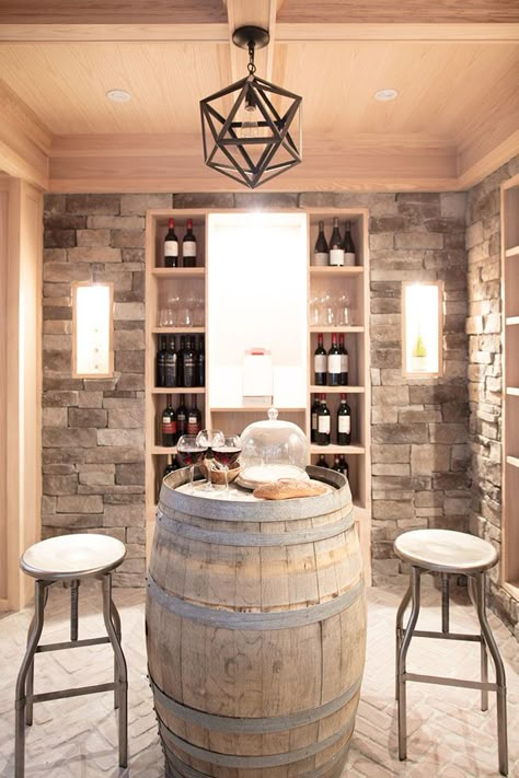 Wine Room Table And Chairs, Old Cellar Ideas Basement, Diy Basement Wine Cellar, Coastal Wine Room, Wine Cellar Tasting Room, Wine Tasting Room Ideas Interior Design, Wine Cellar Ideas Basement, Wine Rooms In House, Cellar Ideas Basement