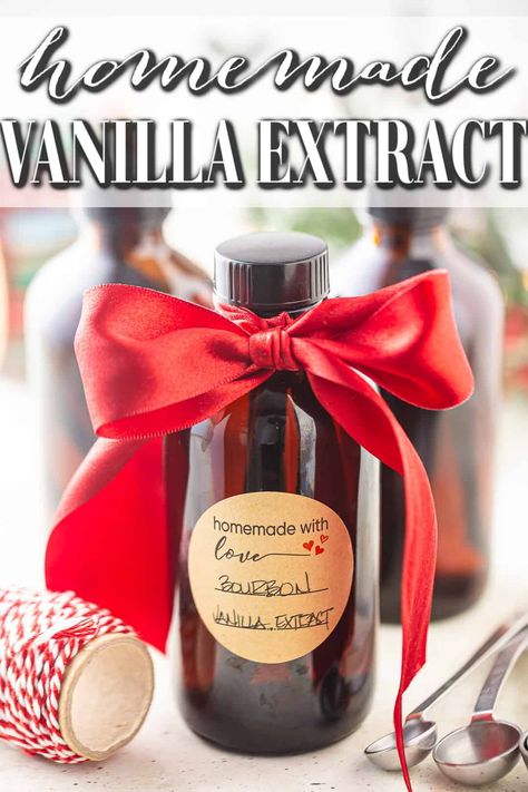 Bourbon Vanilla Extract, Homemade Bourbon, Boozy Treats, Make Vanilla Extract, Vanilla Extract Recipe, Homemade Toffee, Diy Gifts To Make, Homemade Vanilla Extract, Homemade Mixes