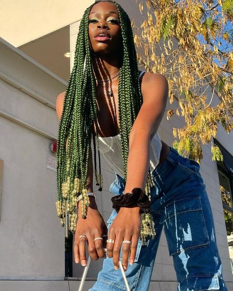 Green Braids, Box Braids Hairstyles, Black Girls Hairstyles, Green Hair, Aesthetic Hair, Protective Hairstyles, Braid Styles, Black Women Hairstyles, Pretty Hairstyles