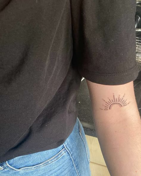 Live Simple Tattoo, Above And Below Elbow Tattoo, Sun Tattoo Tricep, Inner Elbow Sun Tattoo, Minimalist Sunrise Tattoo Simple, Sneha Tattoo, Half Sun And Moon Tattoo, Fine Line Sunrise Tattoo, Sun Shine Tattoo