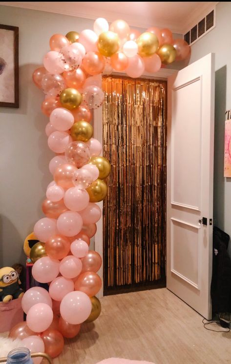 Balloon Arch Around Window, Doorway Party Decor, Garage Door Decorating Ideas For Party, Door Ballon Garland, Balloon Garland Over Door, Balloon Arch Entrance Door, Balloon Arch Over Doorway, 18th Birthday Door Decorations, Balloon Entrance Decor Front Doors