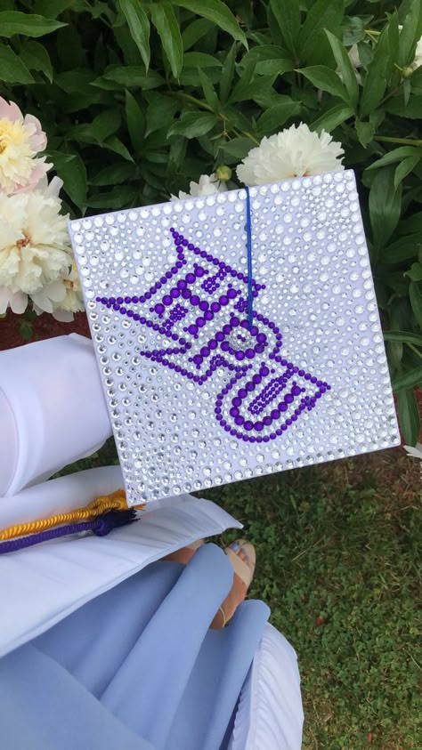 Monmouth University Graduation Cap, Diamond Cap Graduation, Graduation Cap Designs Diamonds, Bling Cap For Graduation, College Logo Graduation Cap, College Grad Cap Ideas Simple, Sparkle Graduation Cap, Glittery Graduation Cap Ideas, Graduation Cap Designs College Logo