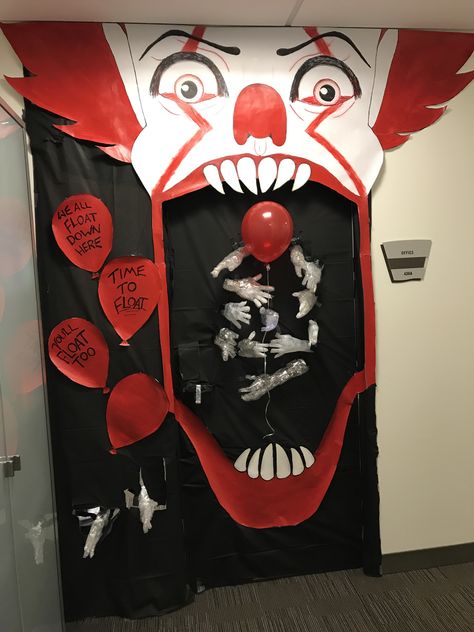 Halloween Door Decorations It Clown, Halloween Decorations For Clinic, Clown Classroom Door, Penny Wise Door Decoration, Halloween Door Decorations Classroom Contest Scary, Haunted House Hallway Ideas, Horror Office Decor, Horror Movie Door Decorations, Scary Clown Door Decoration