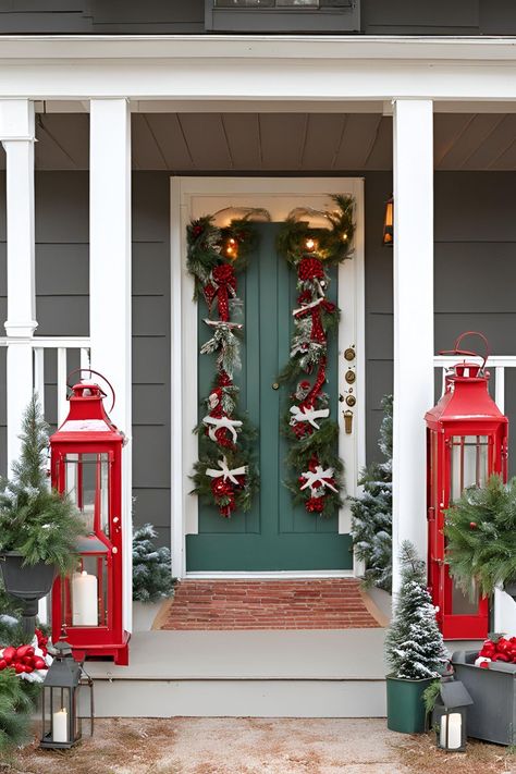 Vintage Christmas porch decor Vintage Christmas Porch, Vintage Christmas Decor Ideas, Vintage Christmas Tree Decorations, Vintage Sled, Vintage Christmas Decor, Vintage Inspired Christmas, Rustic Lanterns, Christmas Porch Decor, Green Wreath