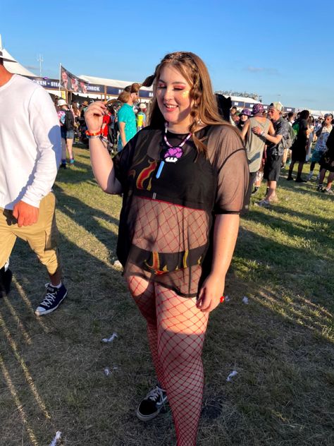 Plus Size Rock Festival Outfit, Rave Clothes Plus Size, Rave Outfits For Plus Size, Pride Outfits Plus Size, Goth Rave Outfits Plus Size, Edc Plus Size Outfits, Pride Outfit Ideas Plus Size, Plus Festival Outfit, Plus Size Festival Looks