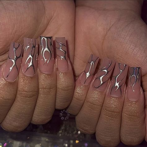 Chrome Medium Nails, Chrome Nail Designs Square, Square Chrome Nails Designs, Grey Chrome Nails Designs, Molten Metal Chrome Nails, Nude And Chrome Nails, Liquid Chrome Nails, Chrome Acrylic Nails Designs, Chrome Line Nails