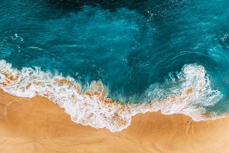 Relaxing aerial beach scene, summer vaca... | Premium Photo #Freepik #photo #sea-top-view #beach-top-view #shore #seascape Beach Top View, Photo Sea, View Beach, Holiday Templates, Aerial Drone, Sea Shore, Surfing Waves, Beach Scene, Beach View