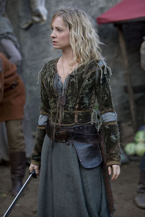 Joanne Froggatt, Robin Hood Bbc, Medieval Costume, Medieval Clothing, Medieval Dress, Fantasy Costumes, Movie Costumes, Warrior Princess, Robin Hood