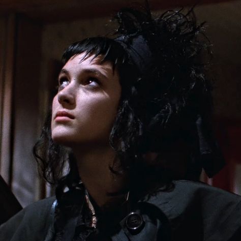 Winona Ryder - Lydia Winona Ryder Lydia Deetz, Winona Ryder Pfp, Lydia Deetz Pfp, Lydia Deetz Icon, Winona Ryder Beetlejuice, Lydia Deetz Beetlejuice, Beetlejuice 1988, Lydia Beetlejuice, Beetlejuice Lydia