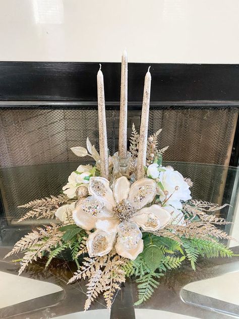 Single Candle Centerpiece, Centerpiece Christmas Decor, Poinsettia Centerpiece, White Pumpkin Centerpieces, Colored Taper Candles, White Floral Centerpieces, Teal Christmas, Blue Centerpieces, Centerpiece Christmas