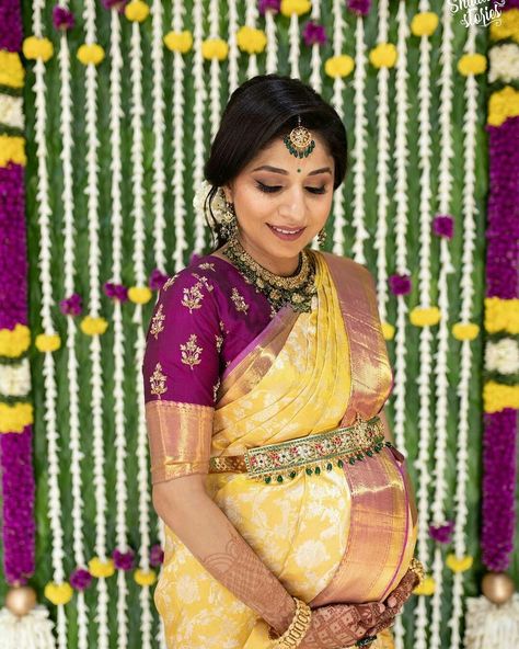 Seemantham Saree Ideas, Crop Top Wedding Dress Indian, Indian Baby Shower Decorations, Indian Baby Showers, Maternity Photography Poses Couple, Shower Pics, Maternity Photography Poses Pregnancy Pics, Couple Pregnancy Photoshoot, Maternity Photoshoot Outfits