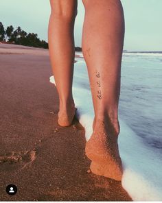 Travel Tattoo Ideas For Women, Back Of Ankle Tattoo, Heel Tattoos, Travel Tattoo Ideas, Adventure Tattoo, Places For Tattoos, Foot Tattoos For Women, Tattoo Ideas For Women, Cute Small Tattoos