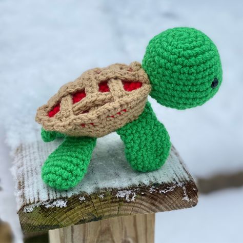 Pie Turtle Crochet, Turtle Crochet Pattern, Crochet Turtle Pattern, Turtle Crochet, Kawaii Dessert, Animal Crochet, Crochet Collection, Crochet Turtle, Cute Decor