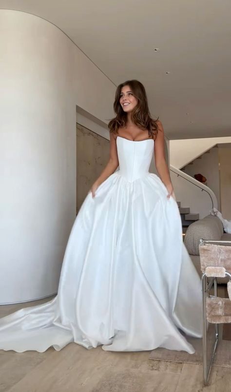 Elegant Wedding Dress Tulle, Elegant Poofy Wedding Dress, Simple Poofy Wedding Dress, Wedding Dress Satin Ballgown, Timeless Wedding Dress Ballgown, Wedding Dress Dropped Waist, Satin Princess Wedding Dress, Silk Princess Wedding Dresses, Wedding Dresses Timeless Elegant