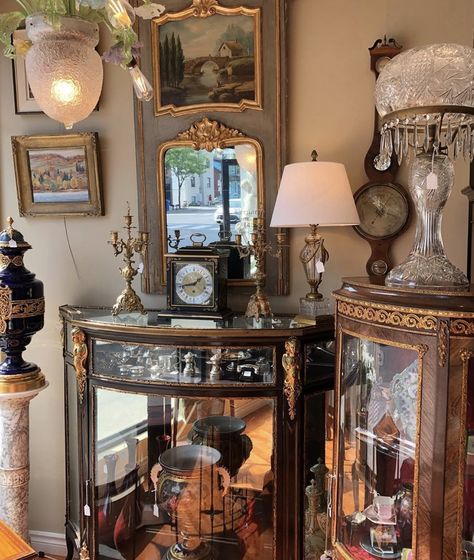 Online Antique Store, Antique Store Interior, Antique Shop Aesthetic, Antique Store Aesthetic, Antique Shop Interior, Antique Props, Antique Ideas, Vintage French Furniture, Object Reference