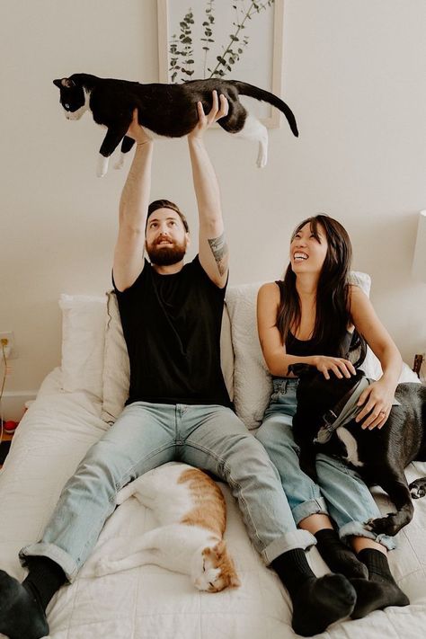 Cat Family Photo, Pet Family Photos, Family Pet Photography, Animal Photoshoot, Best Psychics, Home Photo Shoots, Engagement Photo Shoot, Engagement Photo Ideas, Family Photo Pose