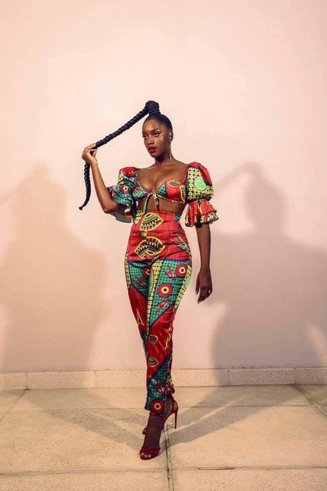 Iza - The Voice Brasil Afro Clothes, African Chic, Afro Style, Beauty Photoshoot, Fashion Illustration Dresses, African Print Dress, Afro Punk, Event Outfit, African Pattern