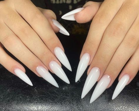 Milk White Acrylic Nails Almond, White Stilettos Nails, Stiletto Nails Milky White, Long Milky Nails, Long White Stiletto Nails, Pointy Long Nails, Long Acrylic Nails Stiletto Ideas, Milky Stiletto Nails, White French Stiletto Nails