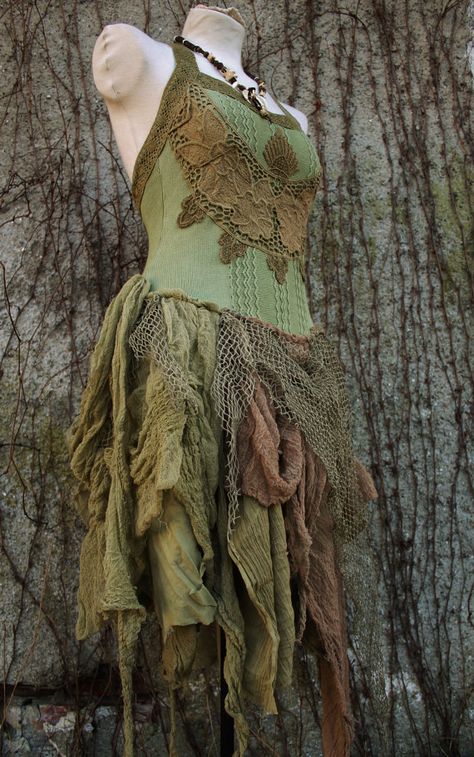 Woodland Wedding Dress, Goddess Wedding Dress, Elven Wedding Dress, Wedding Dresses Whimsical, Green Wedding Dresses, Fairy Clothes, Fairy Fashion, Bohemian Wedding Dresses, Fairy Costume