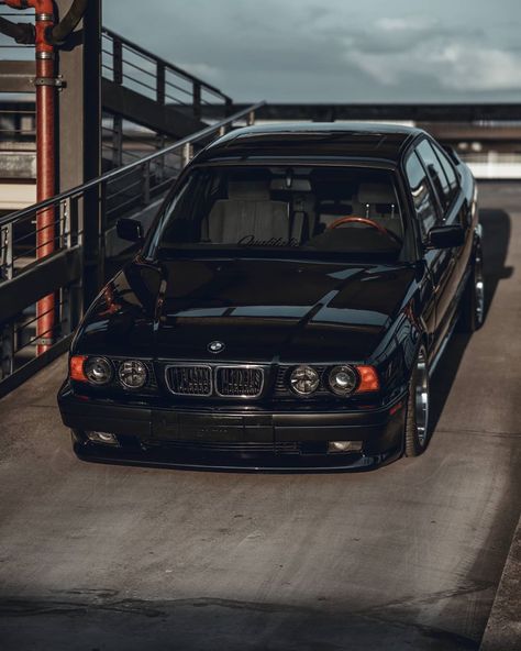 Bmw Old, Ac Schnitzer, Stanced Cars, Custom Bmw, Bmw E34, Classic Love, Japanese Domestic Market, Stance Cars, Bmw Classic