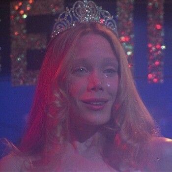 Carrie Movie 1976, Prom Songs, Carrie Stephen King, Carrie Movie, Carrie 1976, Piper Laurie, Carrie White, Horror Movie Icons, Horror Icons