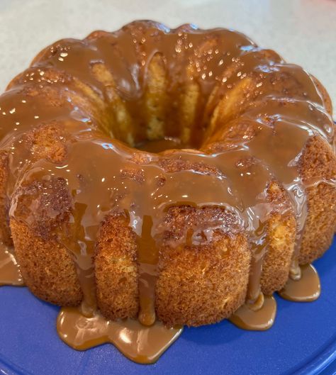 Caramel Cream Cheese Bundt Cake – Loree the Domestic Diva Caramel Pound Cake, Bundt Pan Recipes, Cream Cheese Bundt Cake, Ice Cream Sauce, Pound Cake Recipes Easy, Apple Bundt Cake, Cheese Pound Cake, Brunch Cake, Cream Cheese Desserts