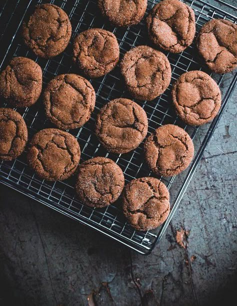 Smoky Cardamom Ginger-Molasses Cookies Cardamom Cookies Recipe, Cardamom Cookies, Molasses Cookies Recipe, Ginger Molasses, Ginger Molasses Cookies, Molasses Cookies, Gourmet Cookies, Molasses, Cookie Desserts