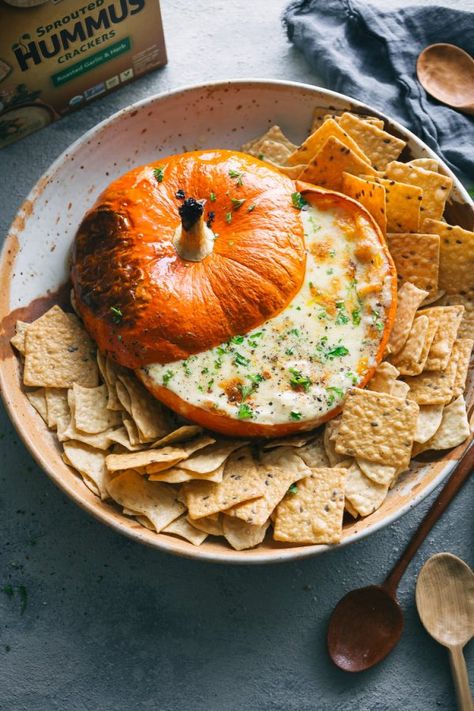 Yummy Fall Party Recipes Pumpkin Fondue, Fall Appetizers Easy, Fall Party Food, Halloween Menu, Halloween Punch, Fall Appetizers, Fall Dinner Party, Halloween Party Dinner, Halloween Cake