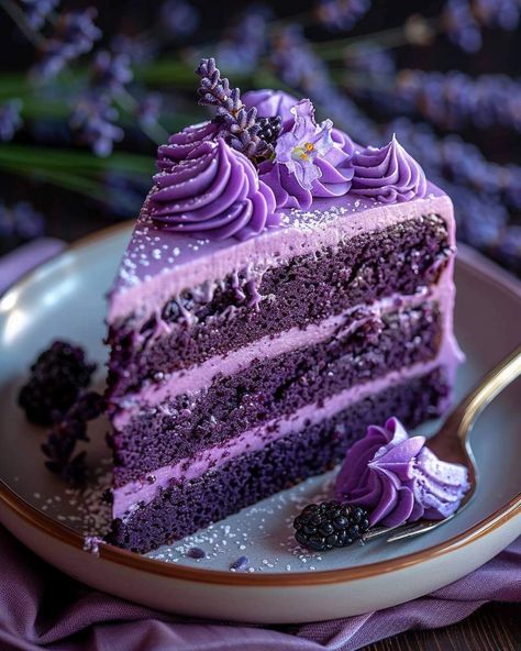 Lavender Cake Aesthetic, Dark Purple Cake Aesthetic, Purple Cake Aesthetic, Purple Sweets Aesthetic, Purple Dessert Aesthetic, Purple Macaroons Aesthetic, Purple Cake, Tiny Dragon, Cake Aesthetic