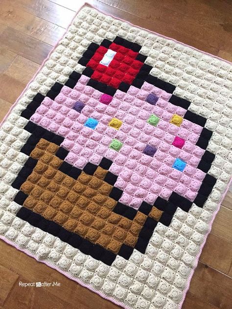 Crochet Cupcake Pixel Blanket - Repeat Crafter Me Pixel Blanket, Pixel Crochet Blanket, Crochet Cupcake, Repeat Crafter Me, Crochet For Beginners Blanket, Pixel Crochet, Crochet Blanket Afghan, C2c Crochet, Manta Crochet