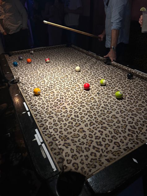 Minecraft Pool Table, Leopard Limo, Minecraft Pool, Pool Table, Minecraft Houses, Leopard Pattern, Billiards, Future House, Minecraft