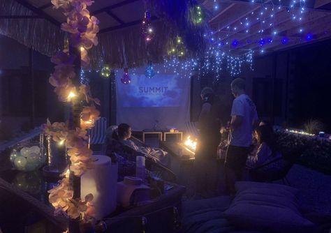 #movienight #outdoormovienight  #projector #aesthetic #party #birthday Tess Aesthetic, Projector Aesthetic, Dream Sweet 16, Aesthetic Party, Master Board, Viewing Party, Neon Party, Aesthetic Life, 20th Birthday