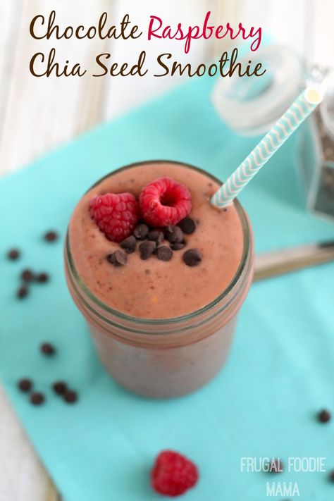 High Protein Smoothie Recipes, Chia Seed Smoothie, Frozen Drink Recipes, Smoothie Recipes For Kids, Protein Smoothies, Protein Smoothie Recipes, Raspberry Smoothie, Delicious Drink Recipes, Healthy Chocolate