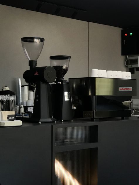 Black Espresso Machine, Coffee Shop Dark Aesthetic, Cafe Reference, Coffee Booth, Coffee Catering, Coffee Shop Business, Cafe Black, Coffee Store, Black Honey