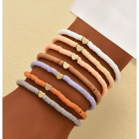 Polymer Clay Bead Ideas, Flat Beaded Bracelets, Clay Bead Friendship Bracelets, Polymer Clay Bracelet Ideas, Polymer Clay Bead Bracelet, Polymer Clay Beaded Necklace, Preppy Bracelets, Bracelet Inspo, Embellished Fashion