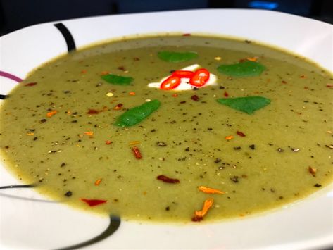 - Purslane Soup - long forgotten plants - rich in vitamins, healing effects and not at least delicious — Steemit Purslane Soup, Purslane Recipe, Veg Soup Recipes, Learning Herbs, Wild Food Foraging, Foraging Recipes, Veg Soup, Foraged Food, Cooking Soup