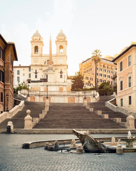 Spanish Stairs Rome, Spanish Steps Rome Italy, Spanish Steps Rome, Roman Wedding, Stair Master, Rome Italy Travel, Rome Art, Greece Trip, Spanish Steps