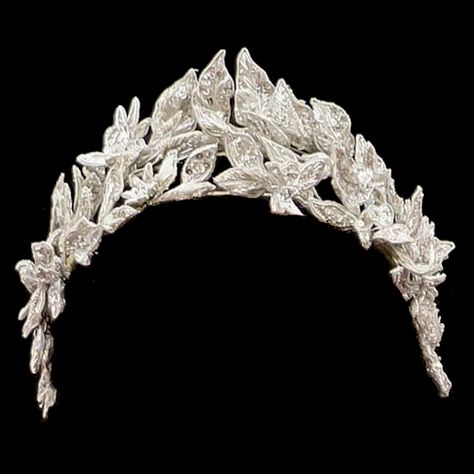 Princess Kate Tiara, Alexander Mcqueen Headpiece, British Royal Jewellery, Royal Family Crowns, Kate Middleton Jewelry, Princess Kate Style, Catherine Princess Of Wales, Royal Crown Jewels, Princess Katherine