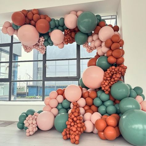 Annie Harutoonian | A beautiful balloon garland with gorgeous tones 🧡 by @dressyourdaydream #theeventcollectivex | Instagram Large Balloon Garland, Boy Baby Shower Centerpieces, Large Balloons, Shower Centerpieces, Baby Shower Centerpieces, Boy Baby, Balloon Garland, Baby Boy Shower, Balloons