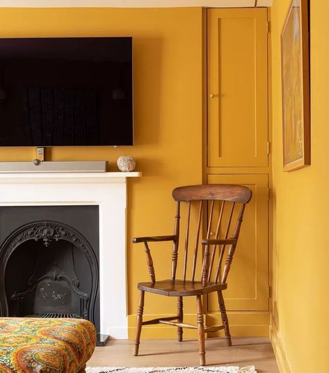 20 Yellow Living Room Ideas to Brighten Up Your Space