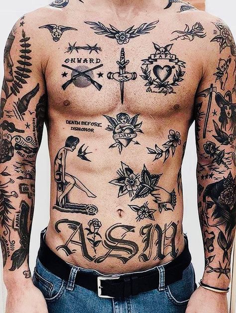 (Visita il nostro sito templedusavoir.org) Many Tattoos, Tato Tradisional, Small Chest Tattoos, Torso Tattoos, Tattoo Old School, Men Chest, Tattoo Inspiration Men, Cool Chest Tattoos, Chest Tattoo Men