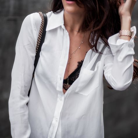 Pretty Lacey Things: Layering Bralettes — Lucy's whims Outfit With Lace Undershirt, White Shirt Black Bra Outfits, Black Bra Under White Shirt, Lace Bralette Under Shirt, White Lace Top, Bra Friendly, 21st Birthday Outfit, Perfect White Shirt, Queen Shirts, Shopping Photography