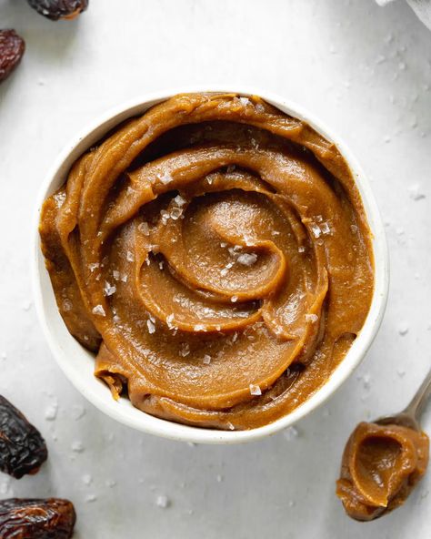 Date Caramel - Addicted to Dates Healthy Caramel, Vegan Basics, Date Caramel, Caramel Apple Dip, Caramel Dip, Vegan Caramel, Date Recipes, Baking Basics, Caramel Recipes