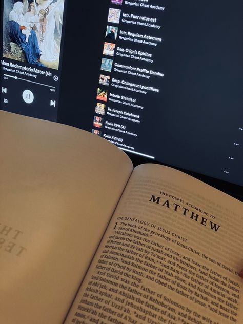 Reading throught mathew right now😚 Night Bible Study, Happy Birthday Clip, Psalms 119 105, Get Closer To God, Christian Quotes God, Bible Time, Study Motivation Inspiration, Prayer Board, Bible Study Verses