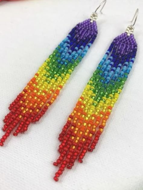 Rainbow seed bead earrings, fringe rainbow earrings, beaded rainbow earrings Seed Bead Patterns Free, Beaded Rainbow, French Beading, Seed Bead Jewelry Patterns, Beaded Jewelry Earrings, Earrings Bead, Beaded Bead, Beaded Earrings Tutorials, Beaded Earrings Diy