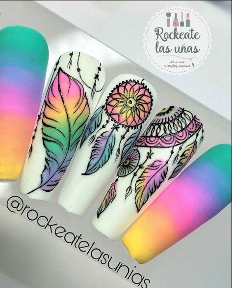 Mandala Art Nails, Mandala Nail Art Design, Dreamcatcher Nails Designs, Mandala Nail Designs, Mandala Nail Art, Dreamcatcher Nails, Dream Catcher Nail Art, Feather Nail Designs, Dream Catcher Nails