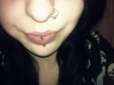 my vertical labret Virtual Labret Piercing, Central Labret Piercing, Vertical Labret Piercing Aesthetic, Vertical Labret Piercing, Pain Is Temporary, Vertical Labret, Jelly Jelly, Labret Jewelry, Labret Piercing