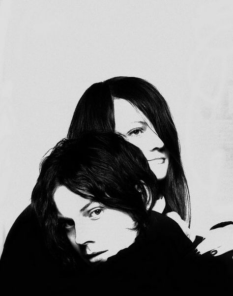 White Stripes Band, Meg White, Seven Nation Army, Mazzy Star, Stripes Wallpaper, The White Stripes, Jack White, Shades Of White, Music Love