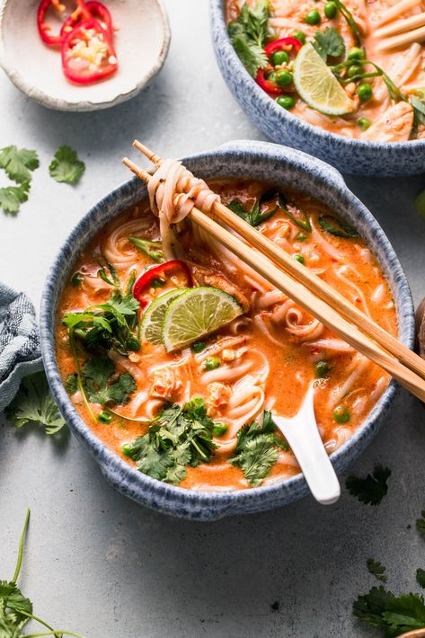 Slow Cooker Thai Chicken Soup, Thai Soup Crockpot, Thai Chicken Ramen Soup, Slow Cooker Pho Chicken, Slow Cooker Pho, Crockpot Thai, Slow Cooker Thai, Lemongrass Soup, Chicken Soup Crockpot